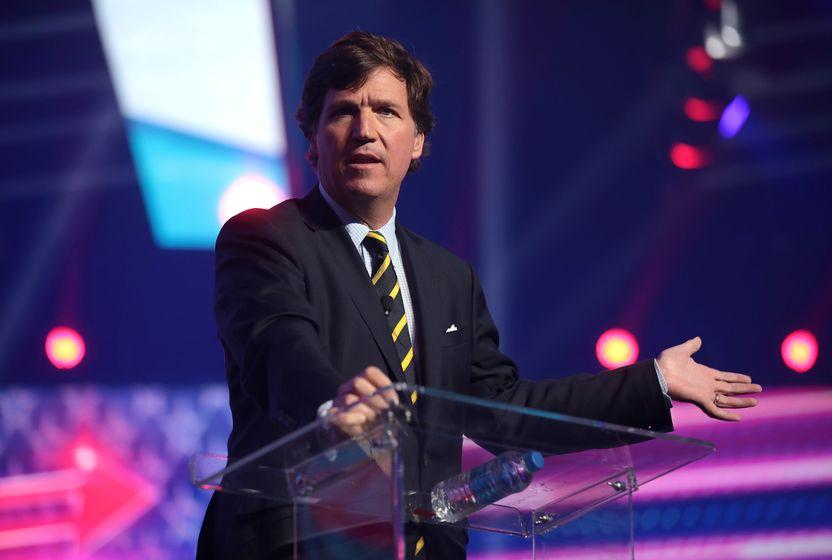 tucker-carlson-ve-fox-newsin-gucu