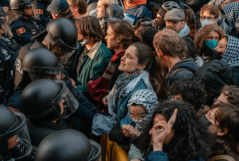 protestolar-ve-amerikan-elit-universitesinin-cokusu