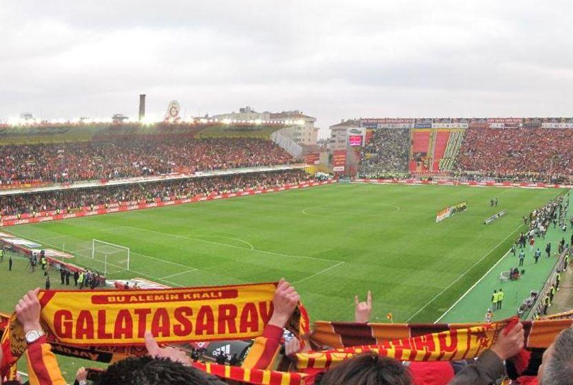 sampiyonu-belirleyen-galatasaray-fenerbahce-derbileri