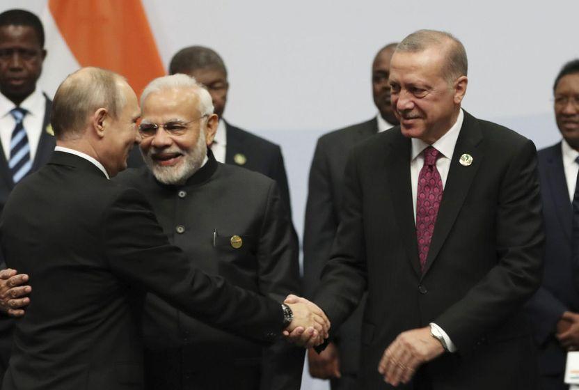 yonunu-sasirmis-bir-dis-politikanin-yeni-hamlesi-brics-basvurusu